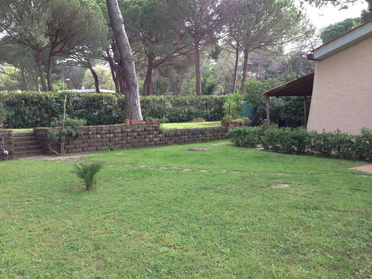 Villa In Punta Ala Exteriör bild