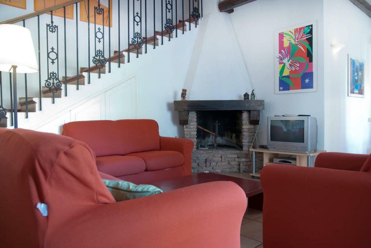 Villa In Punta Ala Exteriör bild